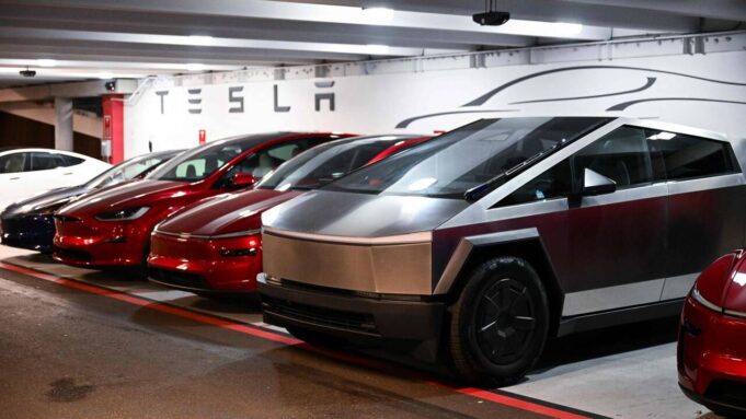 Au Premierminister Trimestre 2025, Les Ventes de Tesla Dan Dans L'Ues'écroulent de Moitié

