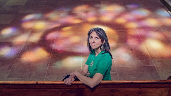 Nathalie Muller Mirzadévoileles Secrets de la Lacathédrale Saint-Pierre de Genève

