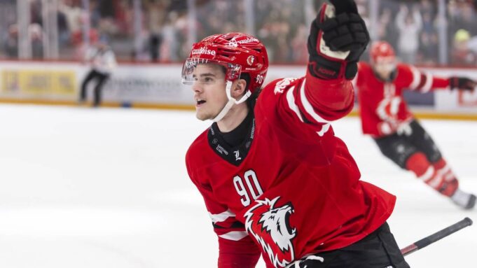 Théo Rochette Offre Letroieme Acte de la Finale de National League au LHC, Qui se relance dans lasérie

