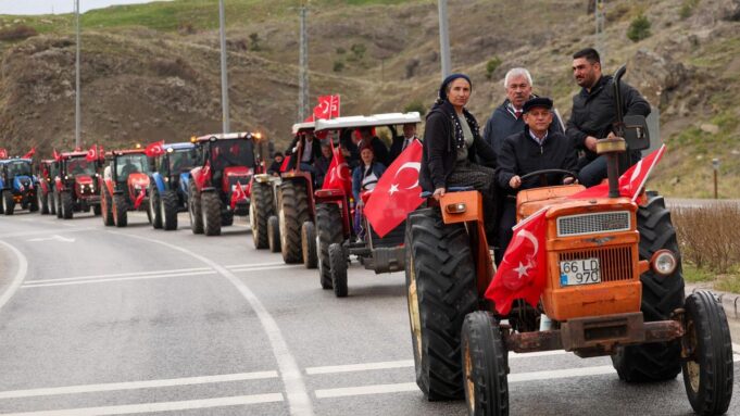 Türkei: Regierungskritik-Demonstranten in AKP-Hochburg

