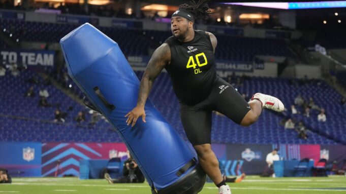 Tyleik Williams NFL Draft Profile

