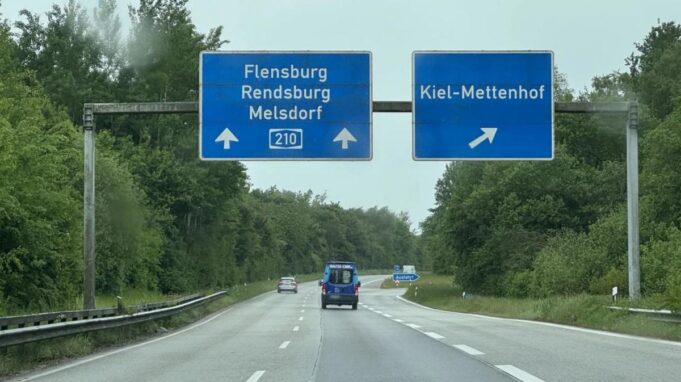 A210 MUSS Vollgesperrt Zwischen


