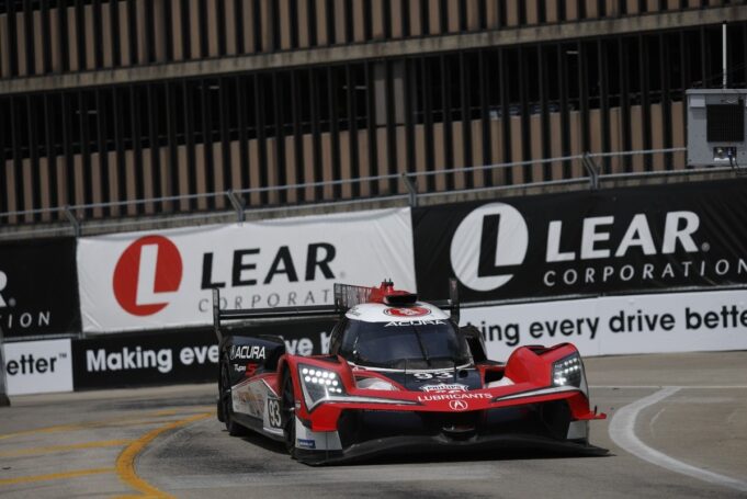 Acura reibt buchstäblich das vordere Schloss des Detroit GP Start von IMSA

