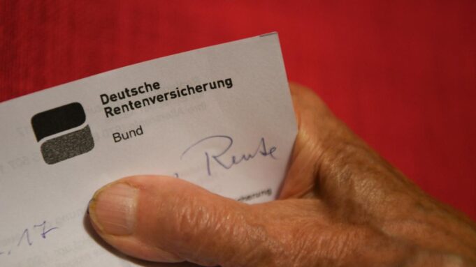 Allianz Lehnt Vorschlag Zurbeziehung von in Die Rente ab

