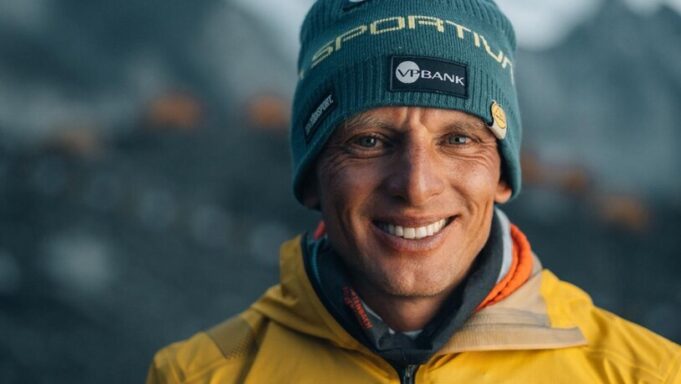 Also, Fiebert Die Alpinschule Glarnerland Mit Karl Egloff Peking Seinem Everest-Rekordversich MIT

