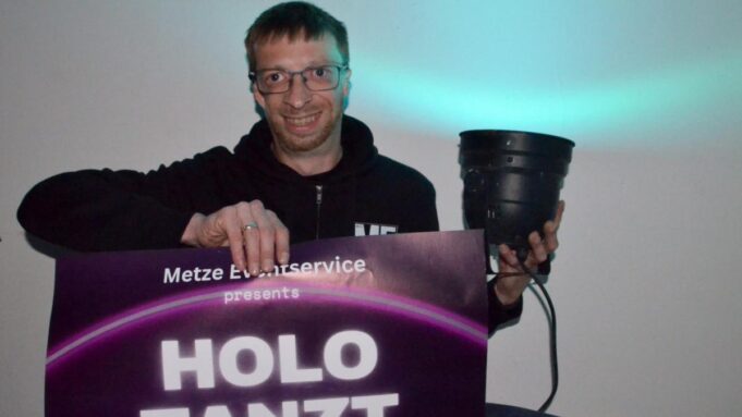 Also Kann Ein Schwerhörigerdj am Mischpult Stehen

