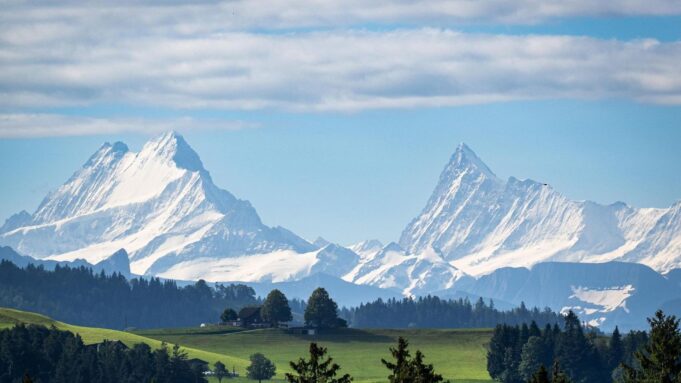 Amerika in den Vereinigten Staaten vor Reisen, der an Alpenziel glaubt - TurstengeBiete 