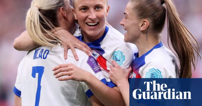 Beever-Jones trifft einen kurzen Hattrick in der National League 6-0 England Portugal | Frauen National League

