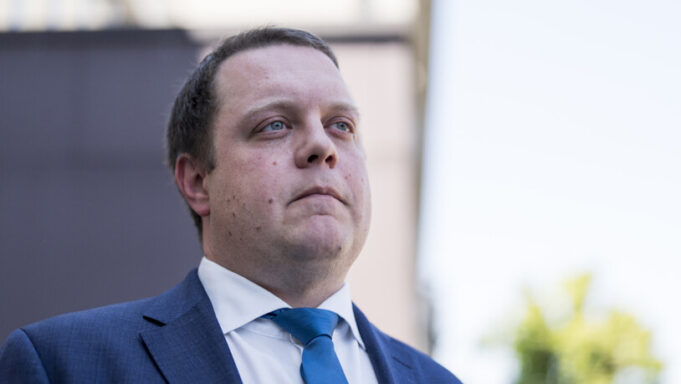 Bezirksgericht Useter Spricht SVP-Politiker Patrick Walder Freie


