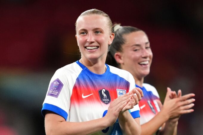 Briefing am Samstag: Beever-Jones Nets England Treble Angebote für Wirtz als Liverpool

