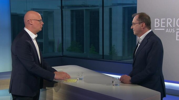 DOBRINDT wird Migrationsspolitik UmgeHendverschärfen

