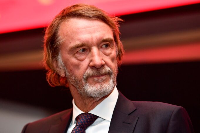 Der Miteigentümer von Manchester United Sir Jim Ratcliffe vermisst das FA Cup-Finale der Frauen

