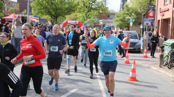 Die Schönsten Bilder von Halbmarathon in Wedel

