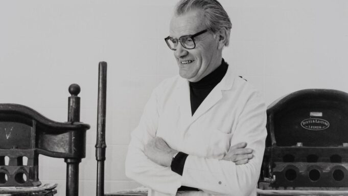 Erbildete Hunderte Erfurter AUS und undprägeidiekunstszene der DDR

