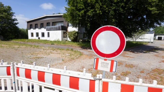 Es ist Aus der Verwaisten Reitanlage Wird von Flensburg

