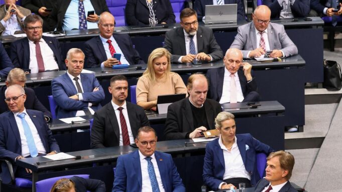 Es wurde an Afd-Hochstufungfürden-Bundestag BedeTet gestorben

