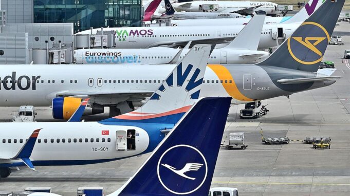 Frankfurts Flugafenchef gegen Spren

