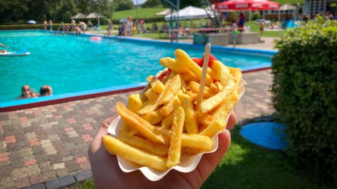 Frittierteglücksseligkeitim EICSFELD

