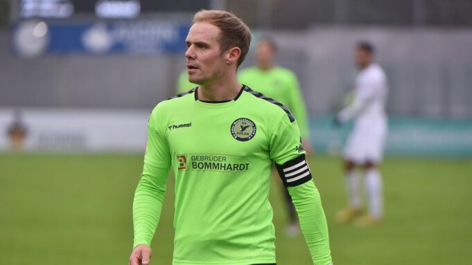 Hessenliga: Weidenhausen Verabschiedet 400-Tore-Tore-Landwirt Gonnermann | Hessenschau.de

