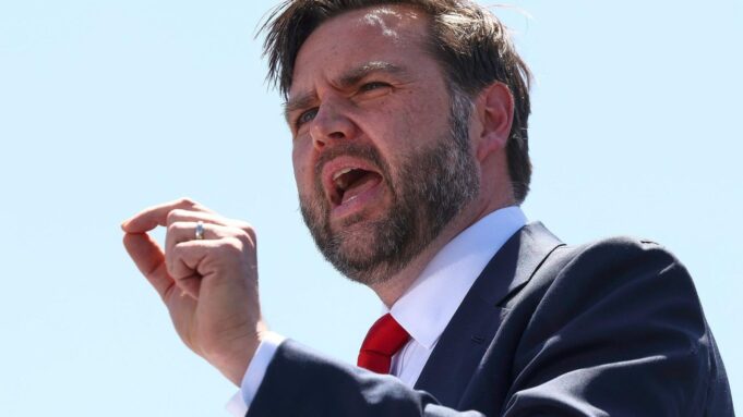 JD Vance GiBt Sich Handzahm: Papst-Rolle Nick Politisitiserenen

