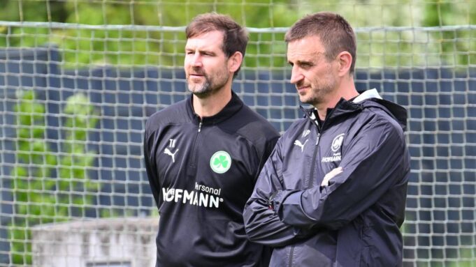 Kleines Ganz Besondere SpielerBereitung -Kleeblatt Zahlt Fans Auswärtsfahrt

