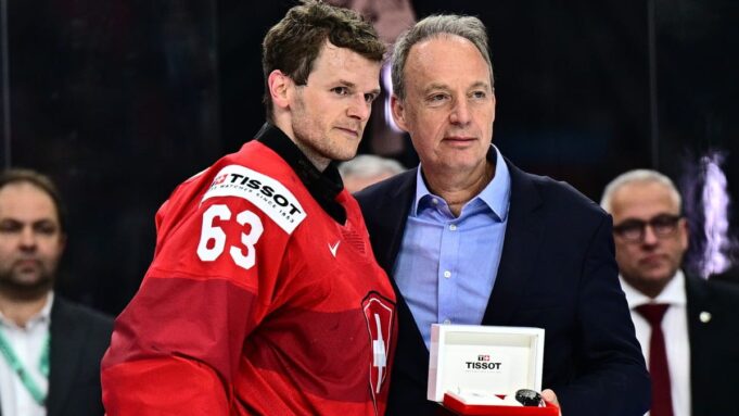 MVP und Mehrchr: Schweizer Genoni Mehrfach Ausgeichnet

