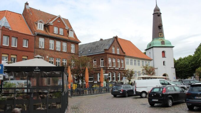 Mehrger für Glückstadtfordernganzjährige Auzenengastronomie

