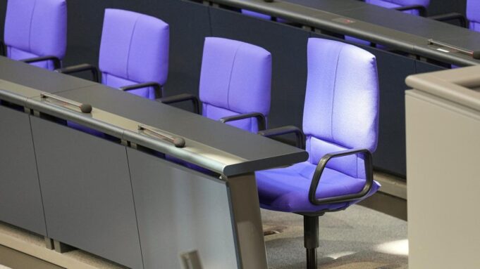 Merz im Ersten Wahlgang Gescheitert: Sind wir Regierungslos?


