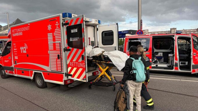 Messerattacke Am Hauptbahnhof - Frau Vers

