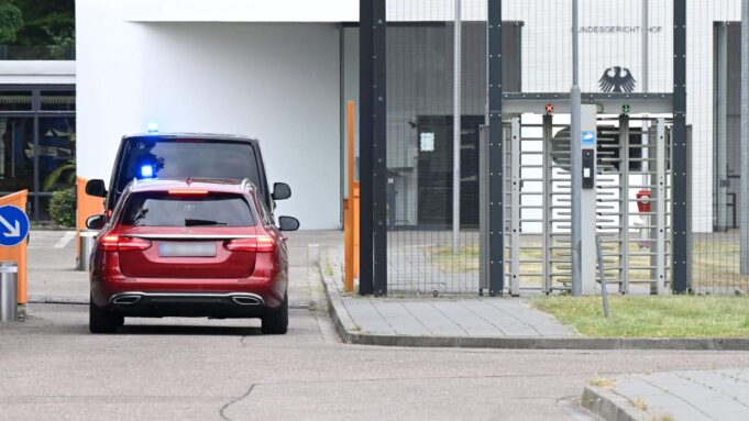 Mutmaßliche Rechte Throrezelle Zerschlagen: 14-Jähriger im Hessen Festgenmommen | Hessenschau.de

