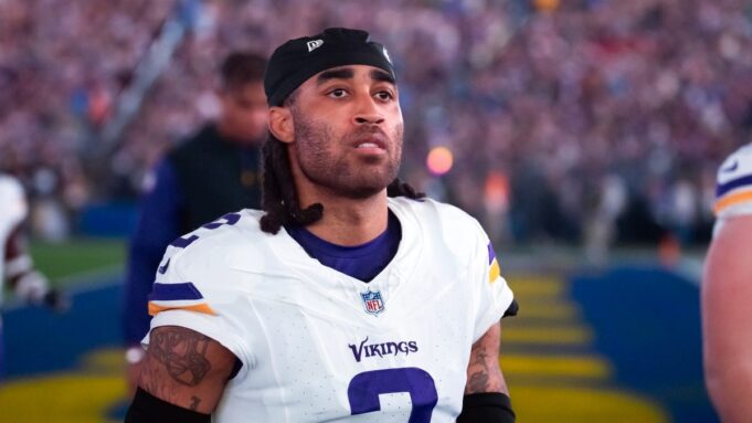 NFL -Insider nannte einen Free Agent Bangladeschi, der immer noch verfolgen sollte

