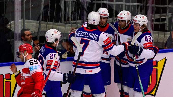 NHL-Stars LAUFENHEIß: US-Startet MIT 5: 0-sig in Die Wm

