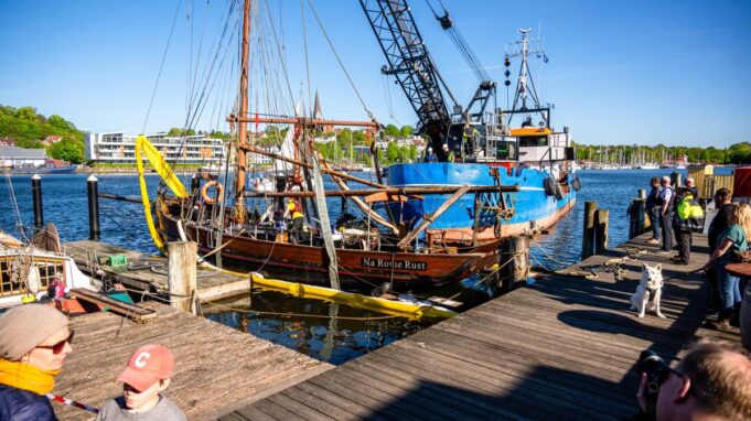 Na Rovie Rust MIT Kranschiff im Museum Geborggen

