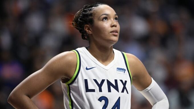Napheesa Colliers Einfluss auf die WNBA wächst mit jedem Sieg auf und außerhalb des Feldes - und Landschaft

