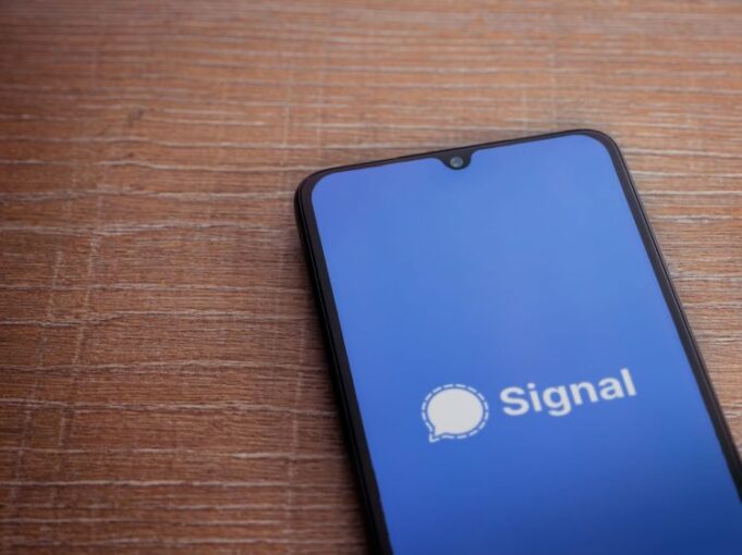Nee Signal VersionermöglichtGePlante SprachnachRicht

