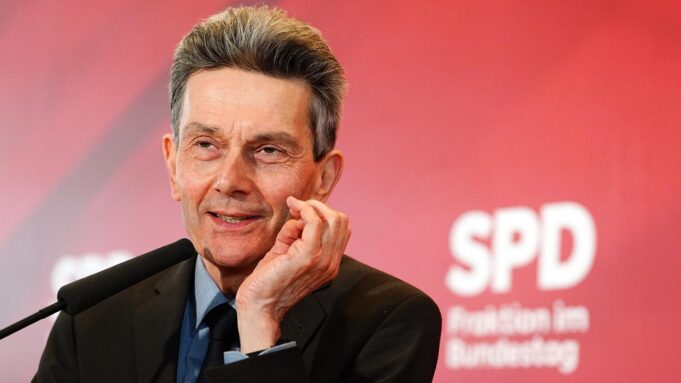 Neuaufstellung der SPD: Mützenich für Neuesgrundsatzprogramm

