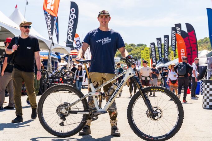 Pinkbike Digest: Branchenurbulenzen- und Meeresotter -Überraschungen

