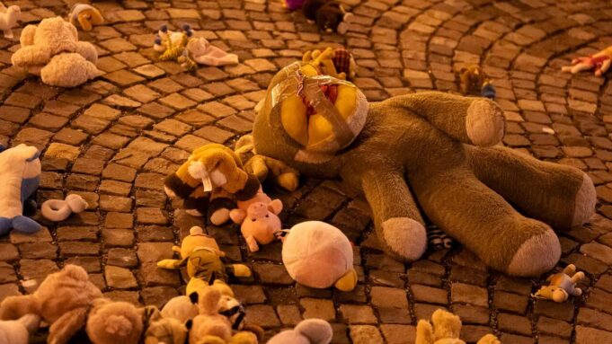 Prèsd'unefemme sur cinq et d'un homme sur seps dan le monde opfern de abialles de fertigkeiten sexuelles dans dans leur

