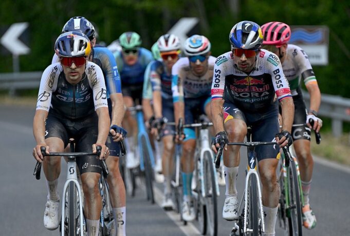 ROGLIč -Absturz, Giro d'Italias Schotteralptraum Piercing

