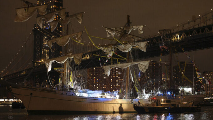Schiff Kollidierer MIT Brooklyn Bridge -22 Trackte

