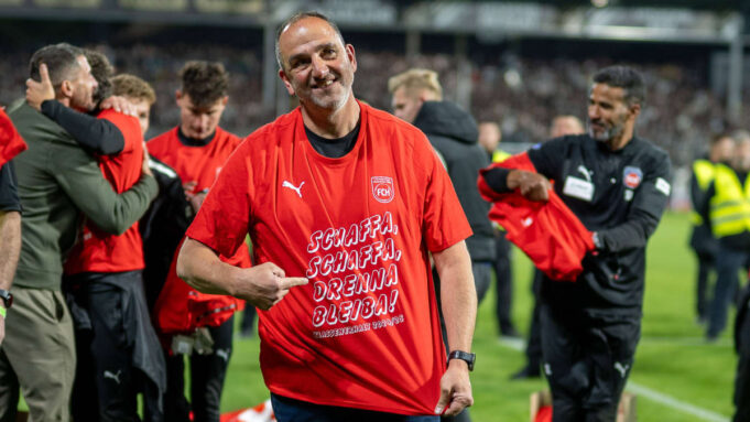 Schmidt MELDET SICH AB: 
