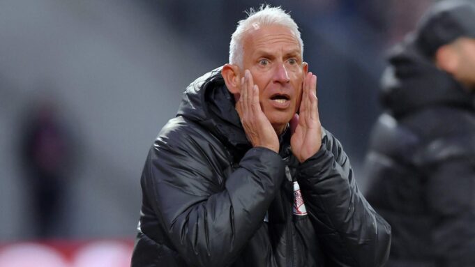 Schockmoment Beim OFC: Trainer Neidhart Bricht im Training Zusammen | Hessenschau.de

