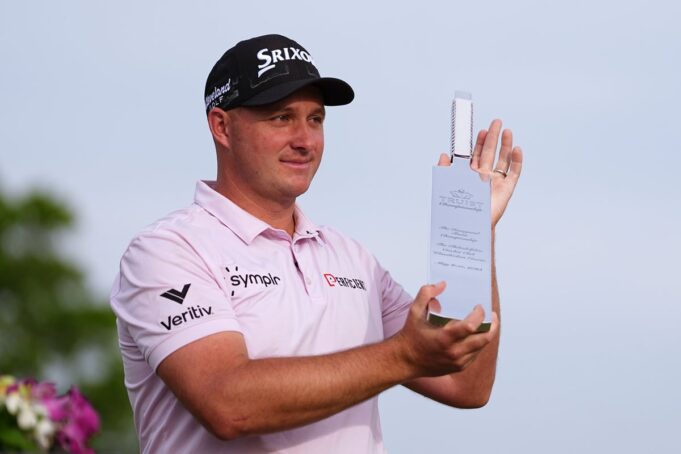Sepp Straka nutzt Shane Lowrys Slip in Philadelphia

