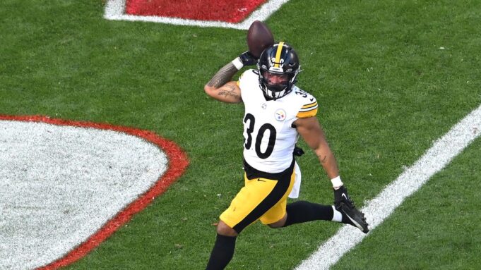 Steeler Offensivstarter 2024 PFF Grad


