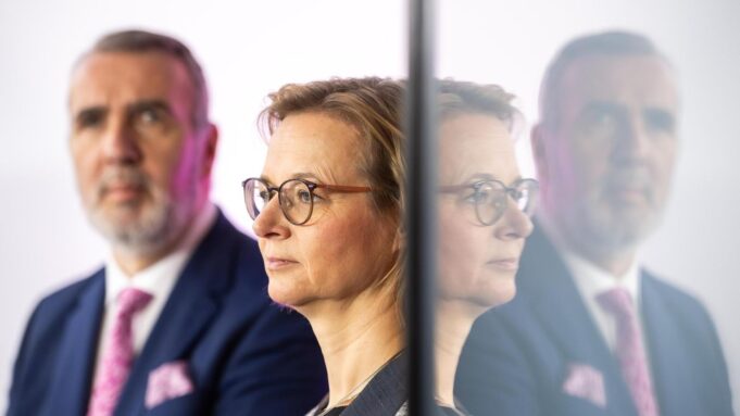 THEUSINGER KRAST-VERTTRAG: Diehaftplätze Müssen


