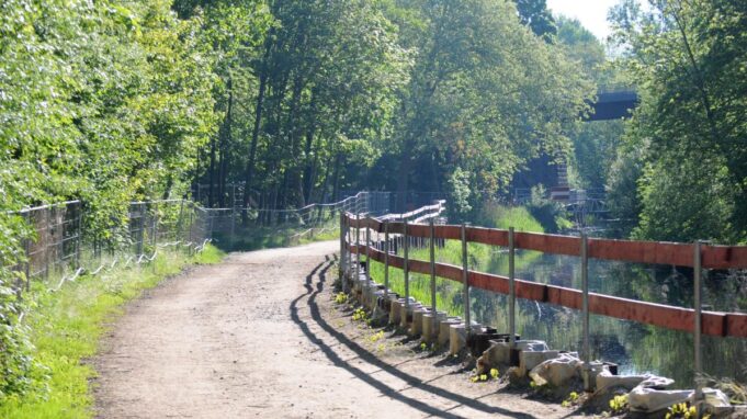 Travelwanderweg und Reisesieger Frei

