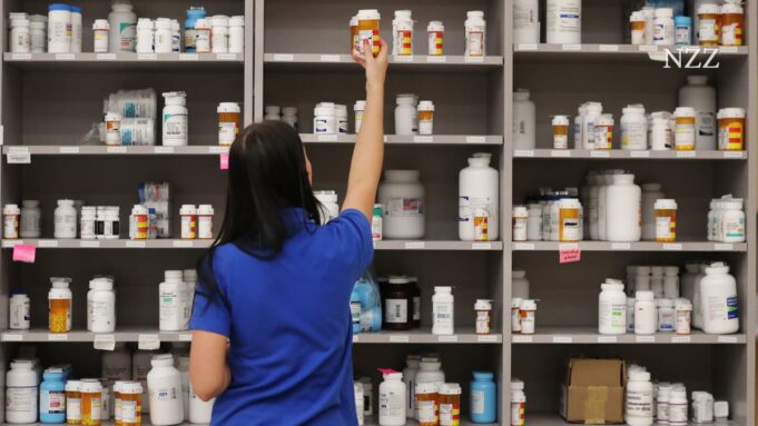Trump SETZT Pharmacy und Europa

