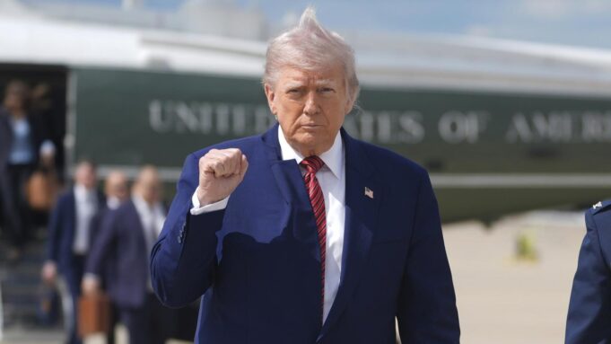 Trump zu Osbau de Atomcraft in Dan City Volkswagen


