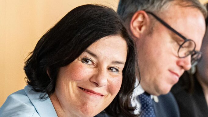 Vereinigte Staaten - Reis de Thüringerlandesregierung - Ein schwarzer Hintergrundkulissen Kulissen

