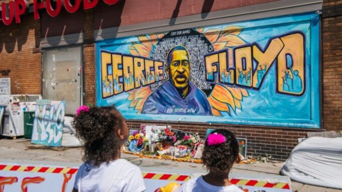 Vergessen Sie nie, den Mord an Teenager Darnella Frazier von George Floyd zu filmen

